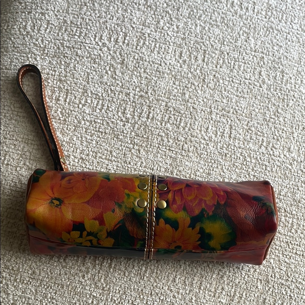 PATRICIA NASH Oblong Floral Print Wristlet